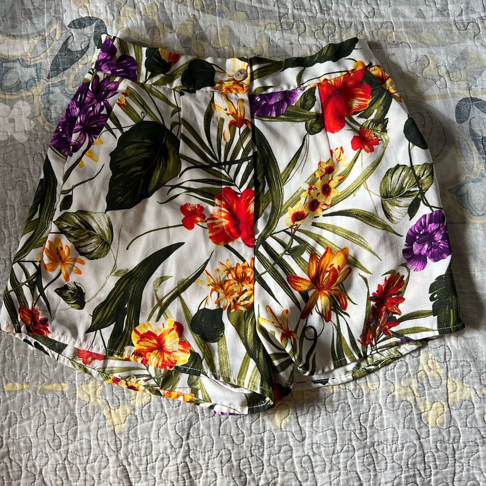 Forever 21 floral shorts
